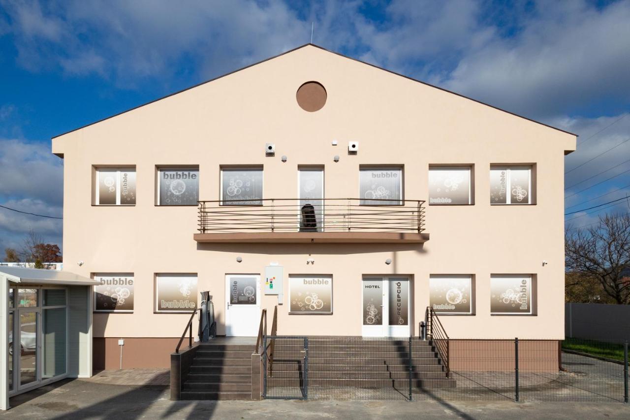 Bubble Hotel Es Rendezvenykoezpont Zalaegerszeg Zewnętrze zdjęcie